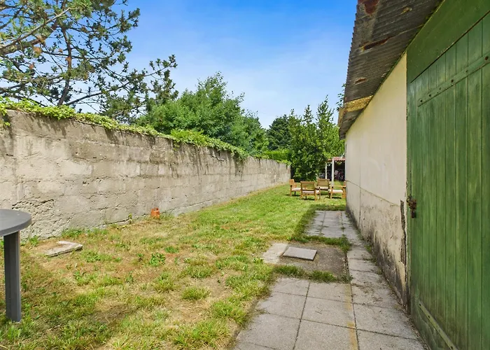 Maison Avec Terrasse Et Jardin à Pour 6