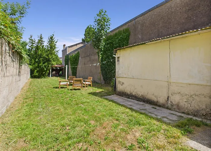 Maison Avec Terrasse Et Jardin A Pour 6 度假居